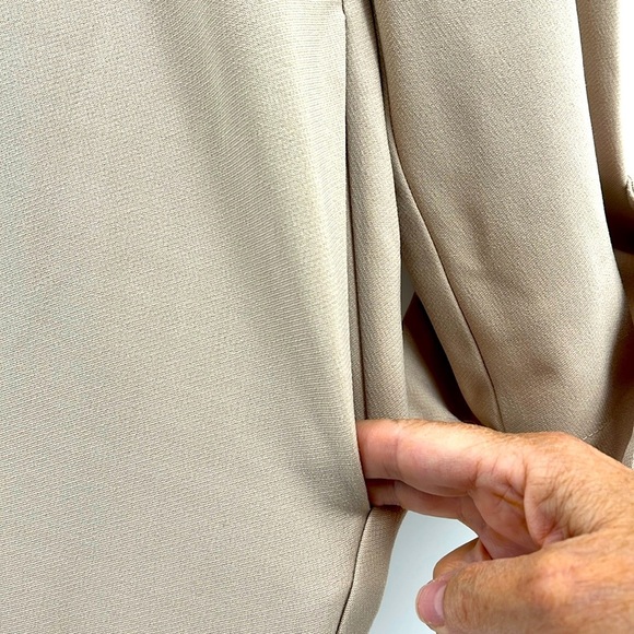 NWT ASTR the Label Collar Long Sleeve Shift Dress Cream Size Small - Picture 13 of 15